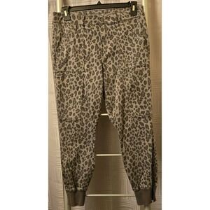 Level 99 Gray Leopard Print With Zipper‎ At Cuffs Pants Joggers Size 31x27